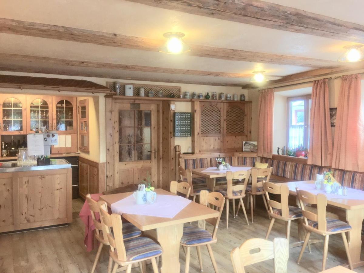 Gasthof Adler Hotel Unterthingau Bagian luar foto