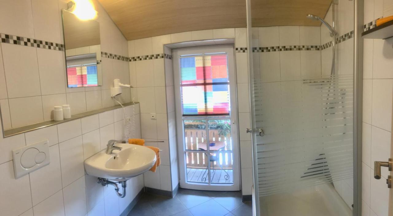Gasthof Adler Hotel Unterthingau Bagian luar foto