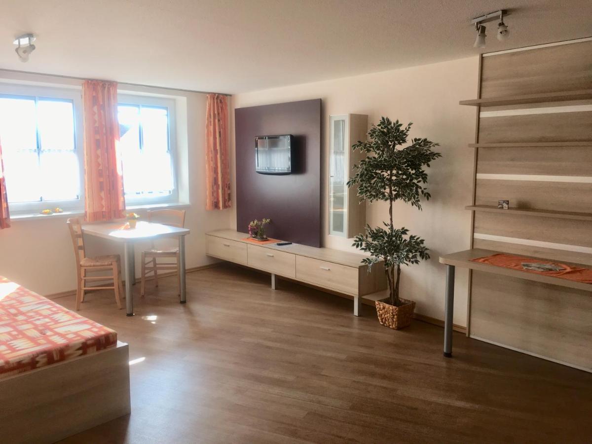 Gasthof Adler Hotel Unterthingau Bagian luar foto